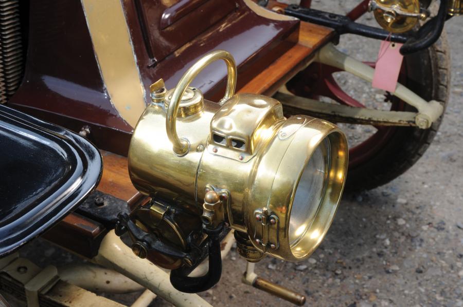  Renault 10 CV Limousine 1903 года  (фото 3 из 10)